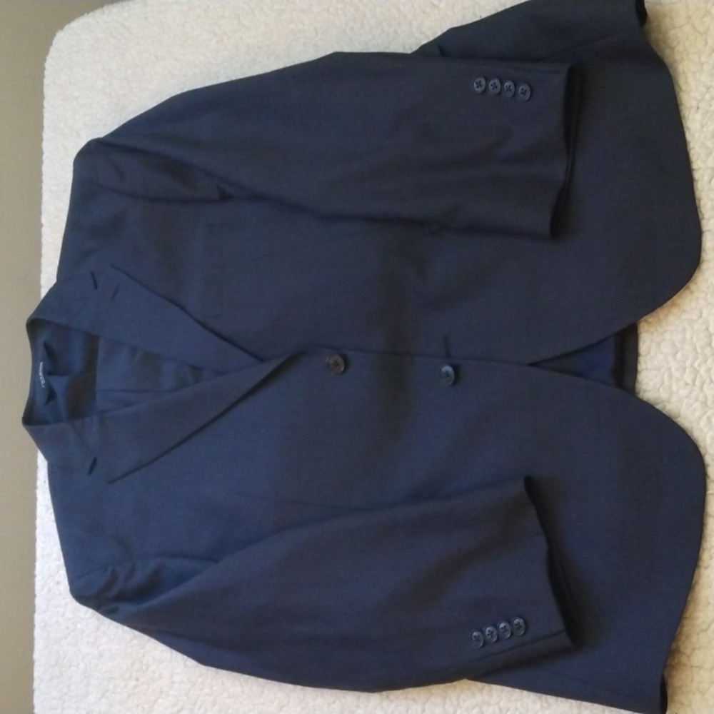 Like New Jos. A. Bank Solid Navy Blue Wool Traveler Suit 44R - Picture 2 of 11